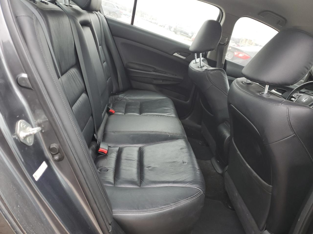 2012 Honda Accord - Image 10
