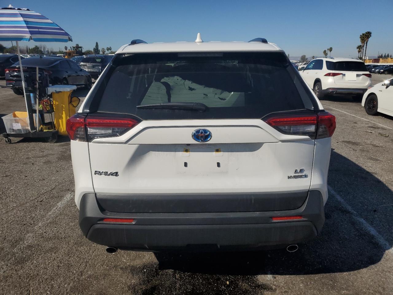 2024 Toyota RAV 4 - Image 6