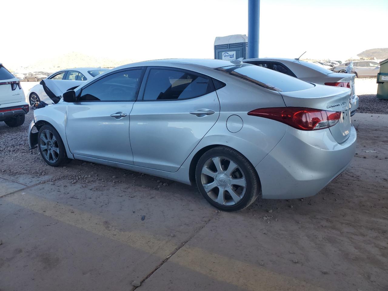 2013 Hyundai Elantra - Image 2