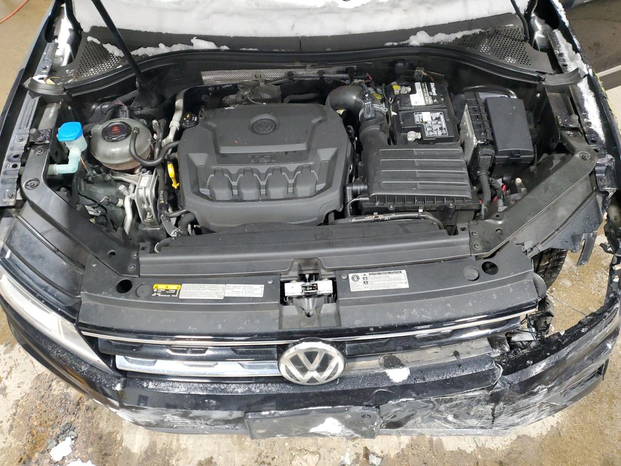 2018 Volkswagen Tiguan - Image 14