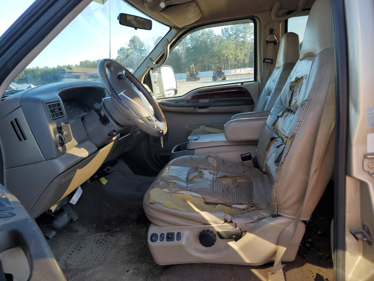 2001 Ford F350 - Image 7