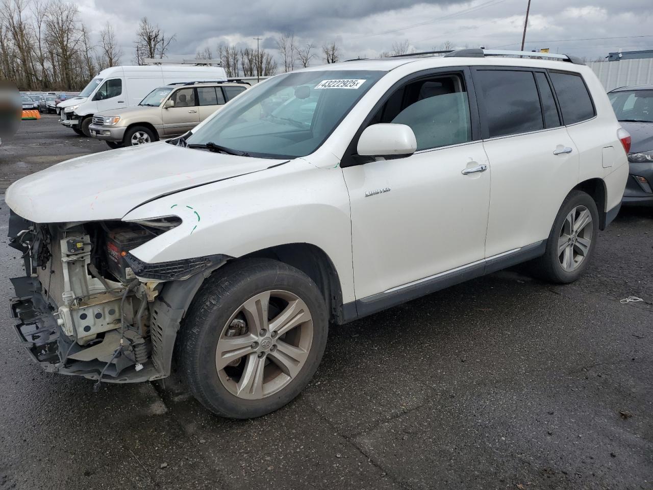 2011 Toyota Highlander - Image 1