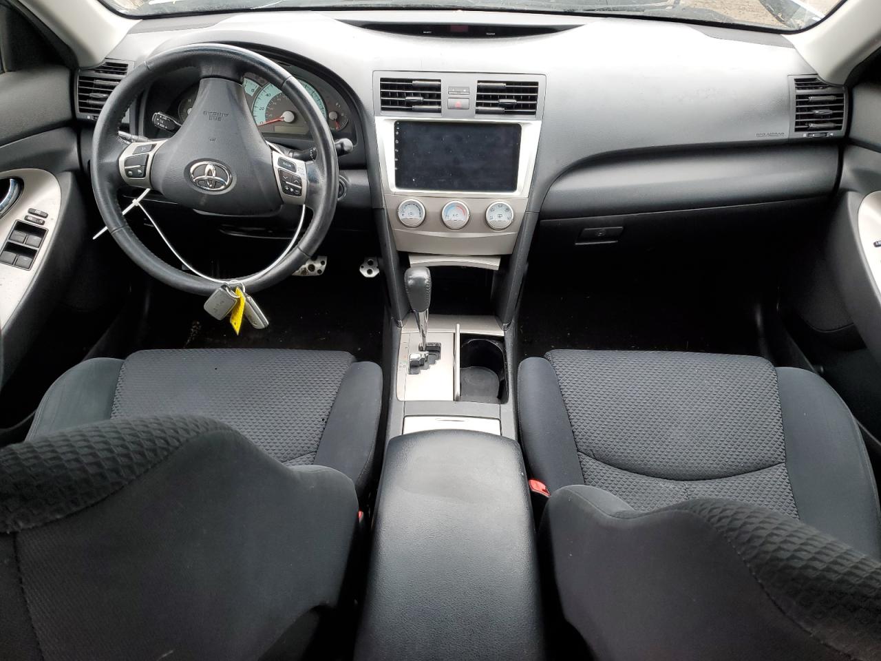 2010 Toyota Camry - Image 8