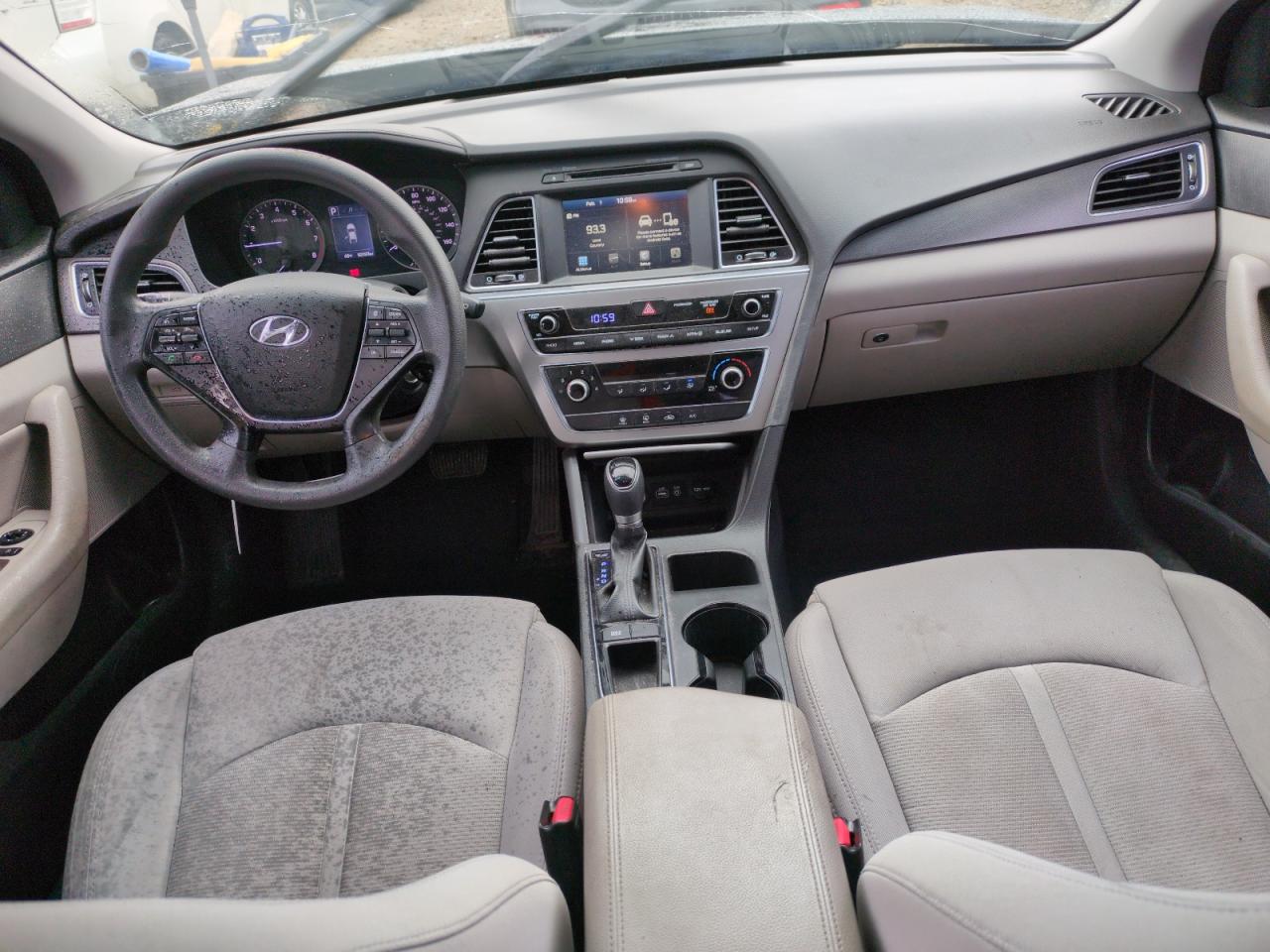2016 Hyundai Sonata - Image 8