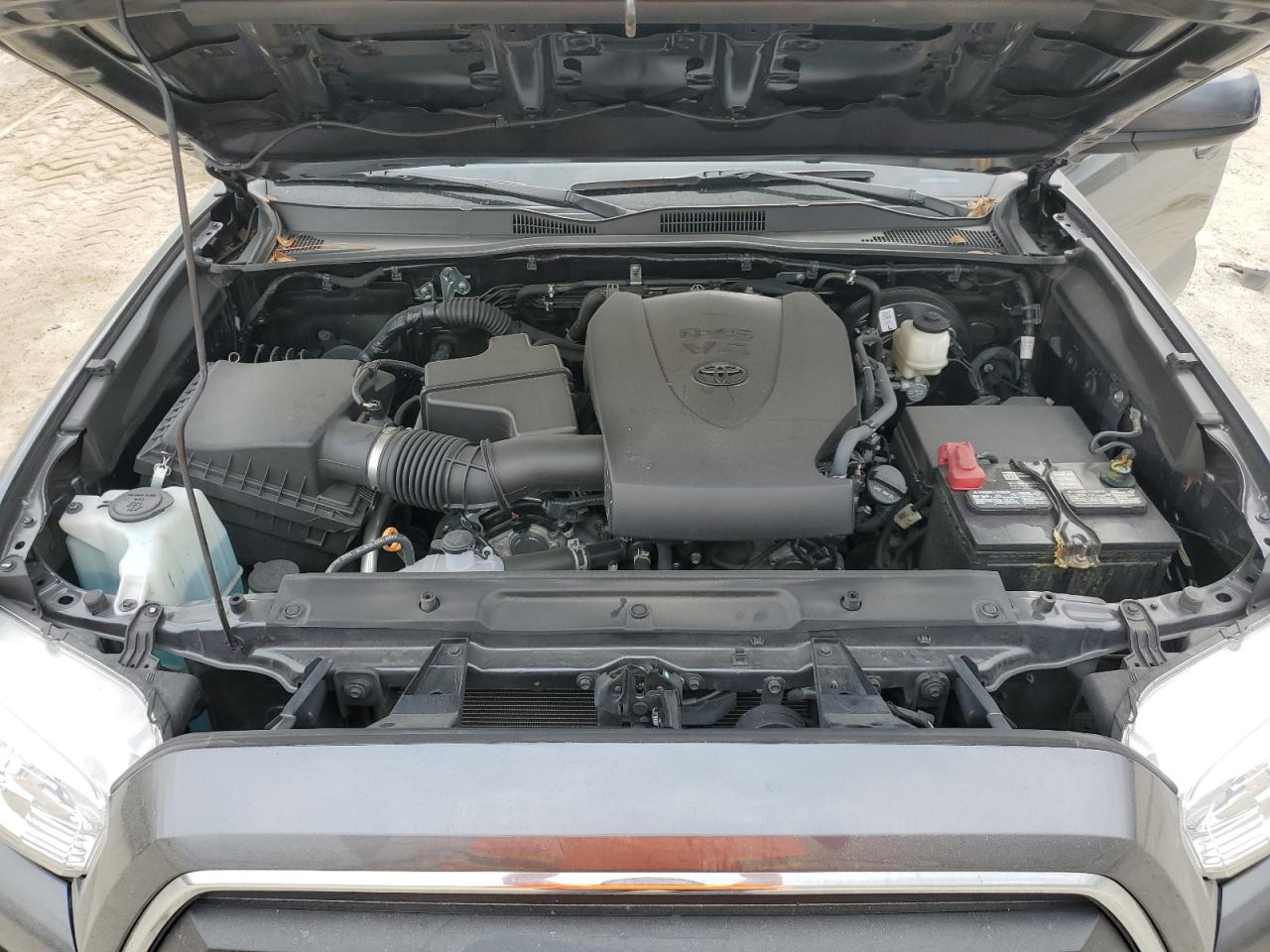 2021 Toyota Tacoma - Image 11