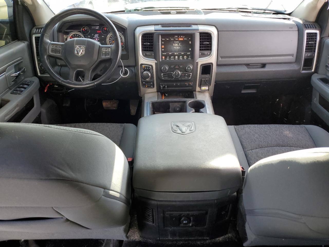 2015 RAM 1500 - Image 8