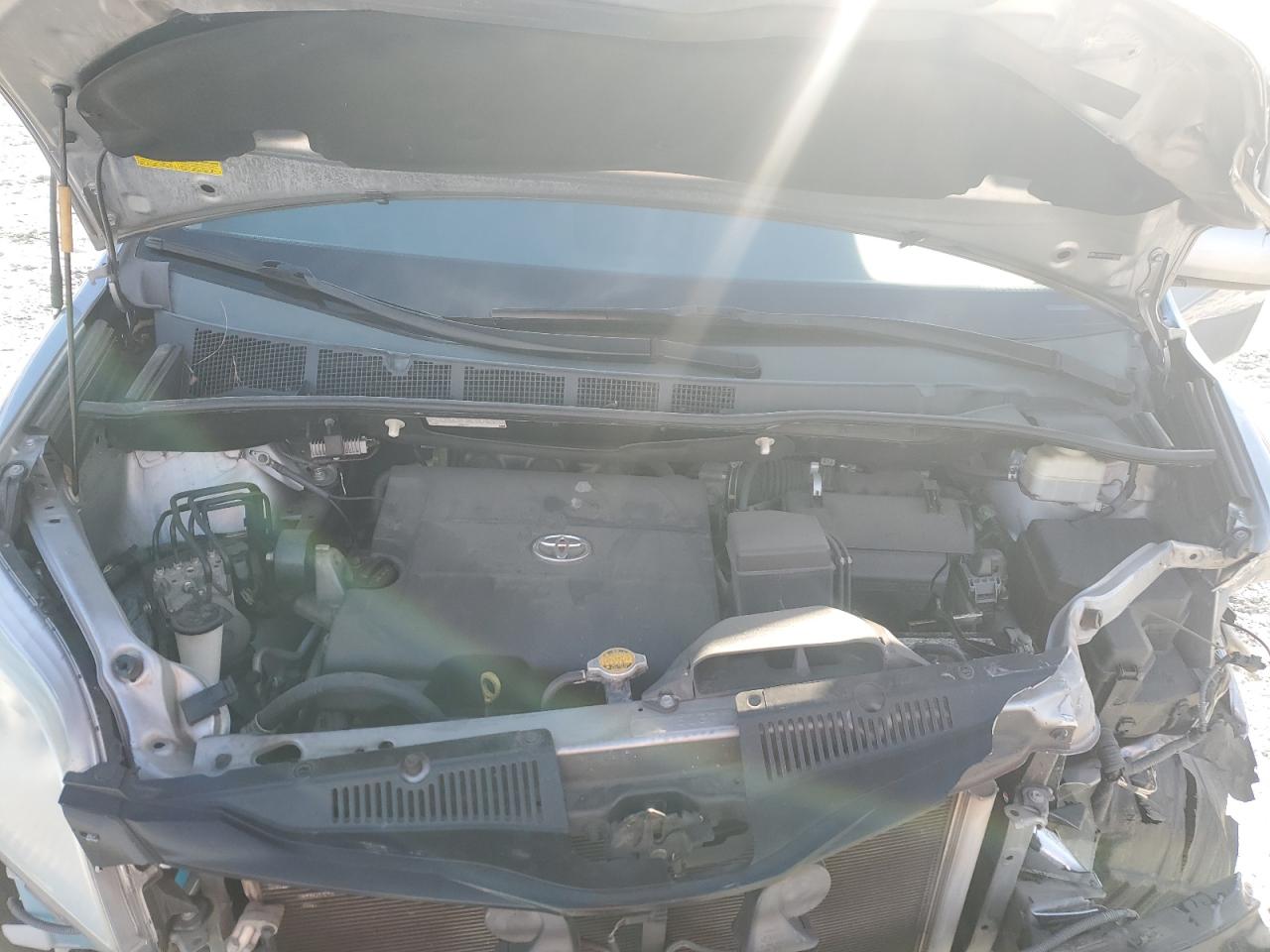 2014 Toyota Sienna - Image 12