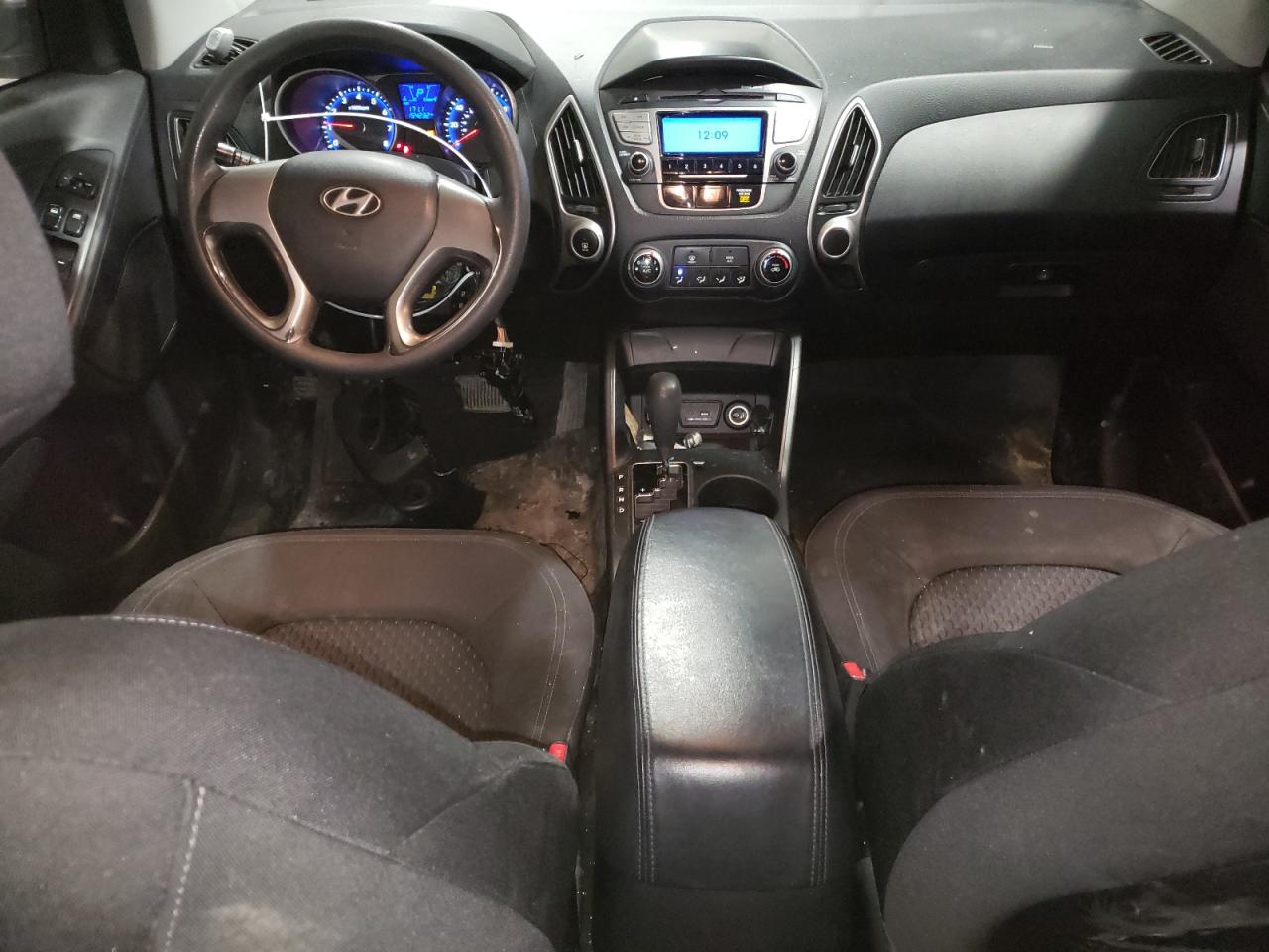 2010 Hyundai Tucson - Image 8