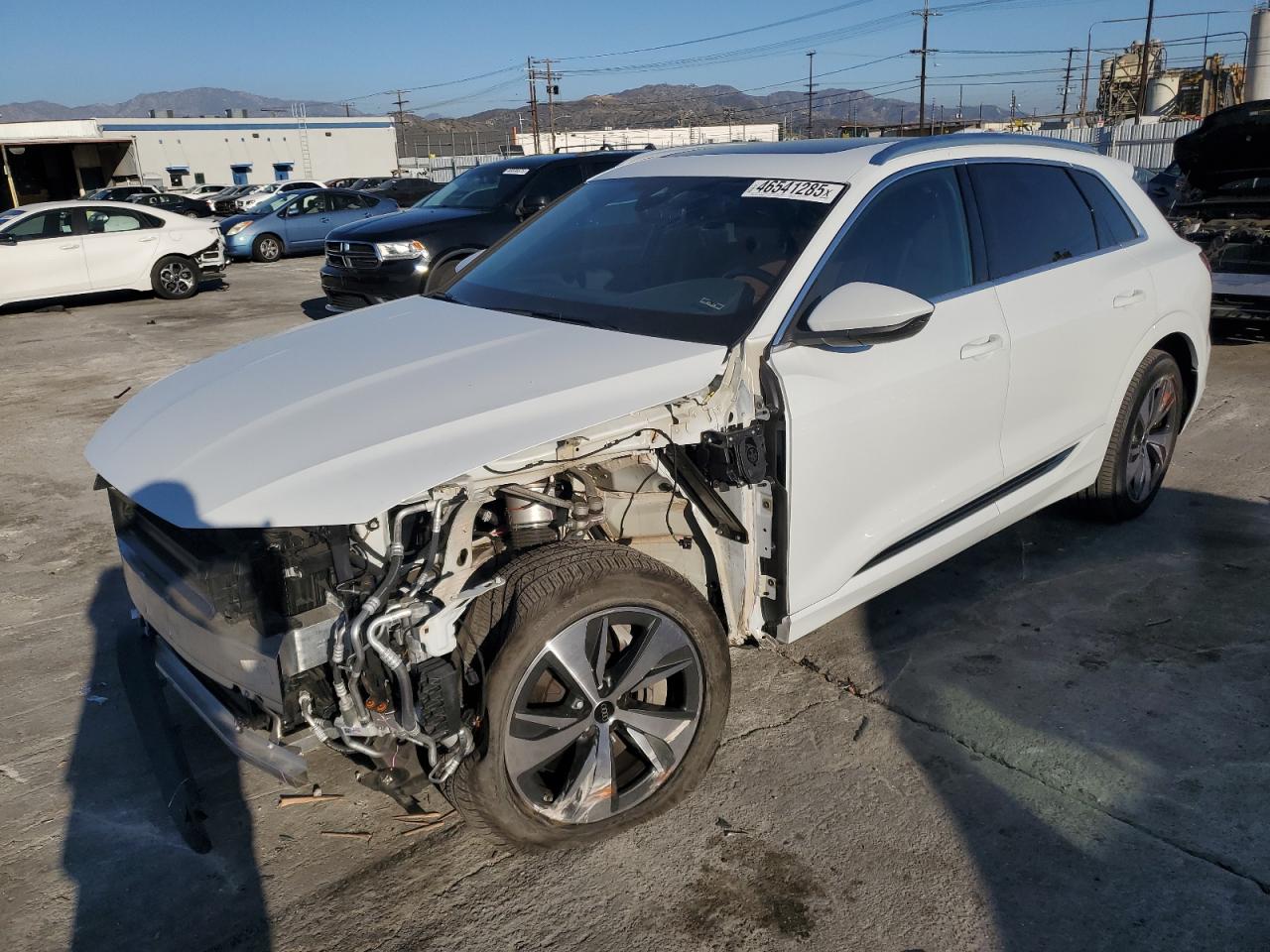 2024 Audi Q8 E-Tron Premium de vânzare în Sun Valley, CA - Undercarriage
