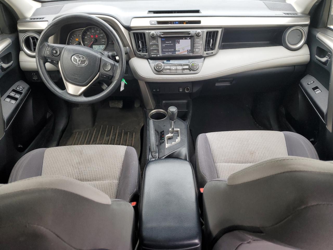 2015 Toyota RAV 4 - Image 8