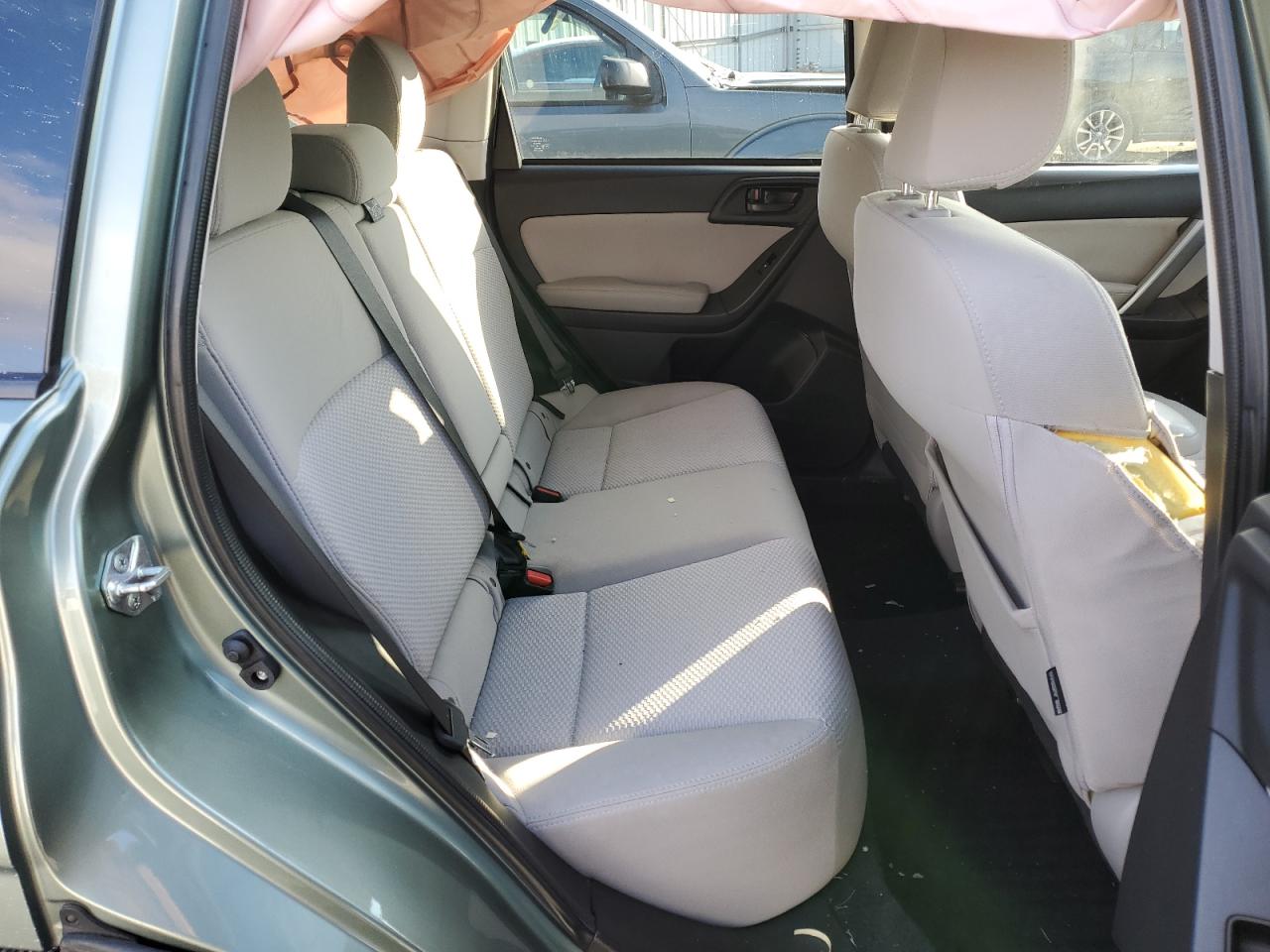2016 Subaru Forester - Image 11