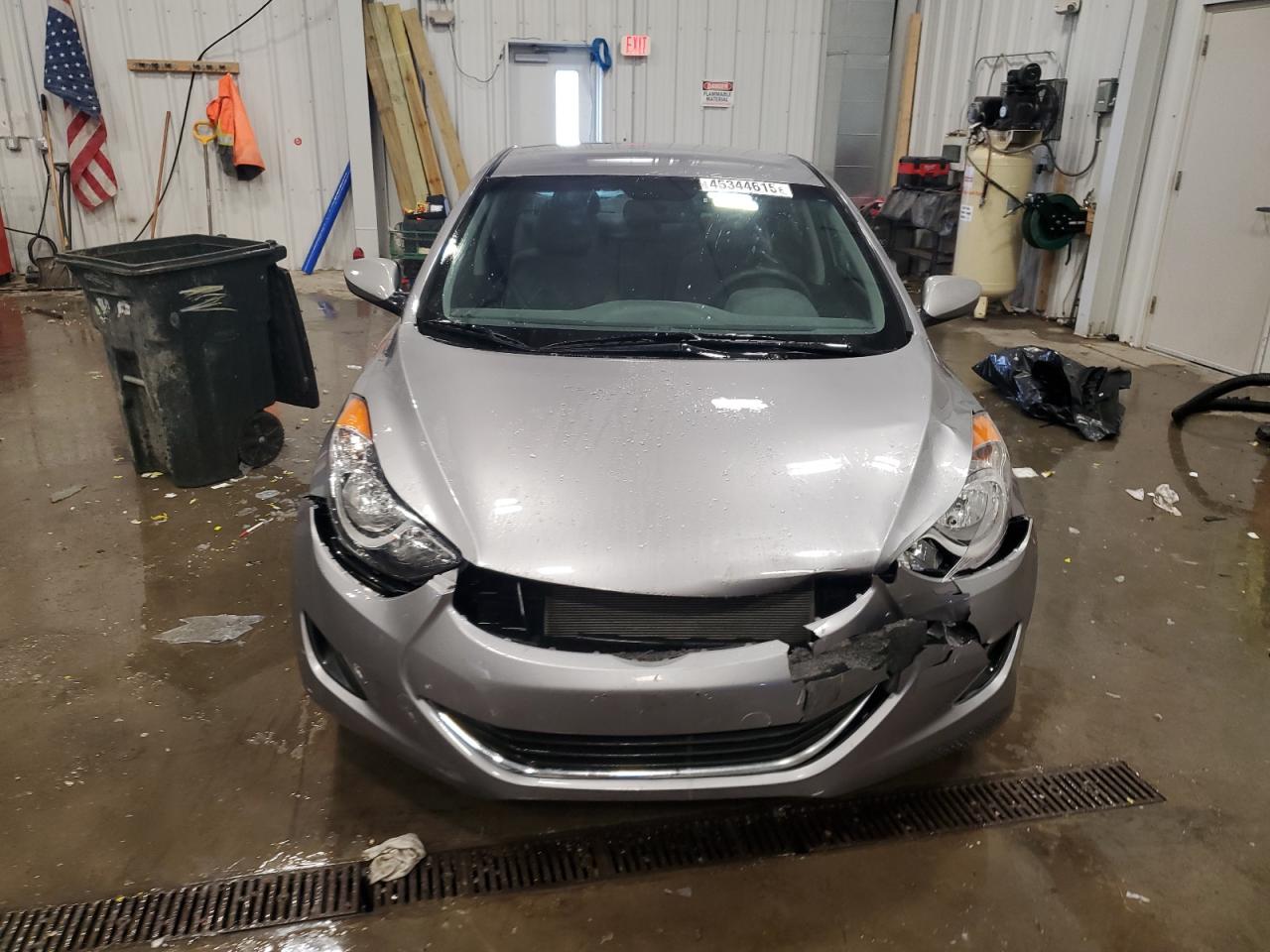 2013 Hyundai Elantra - Image 5