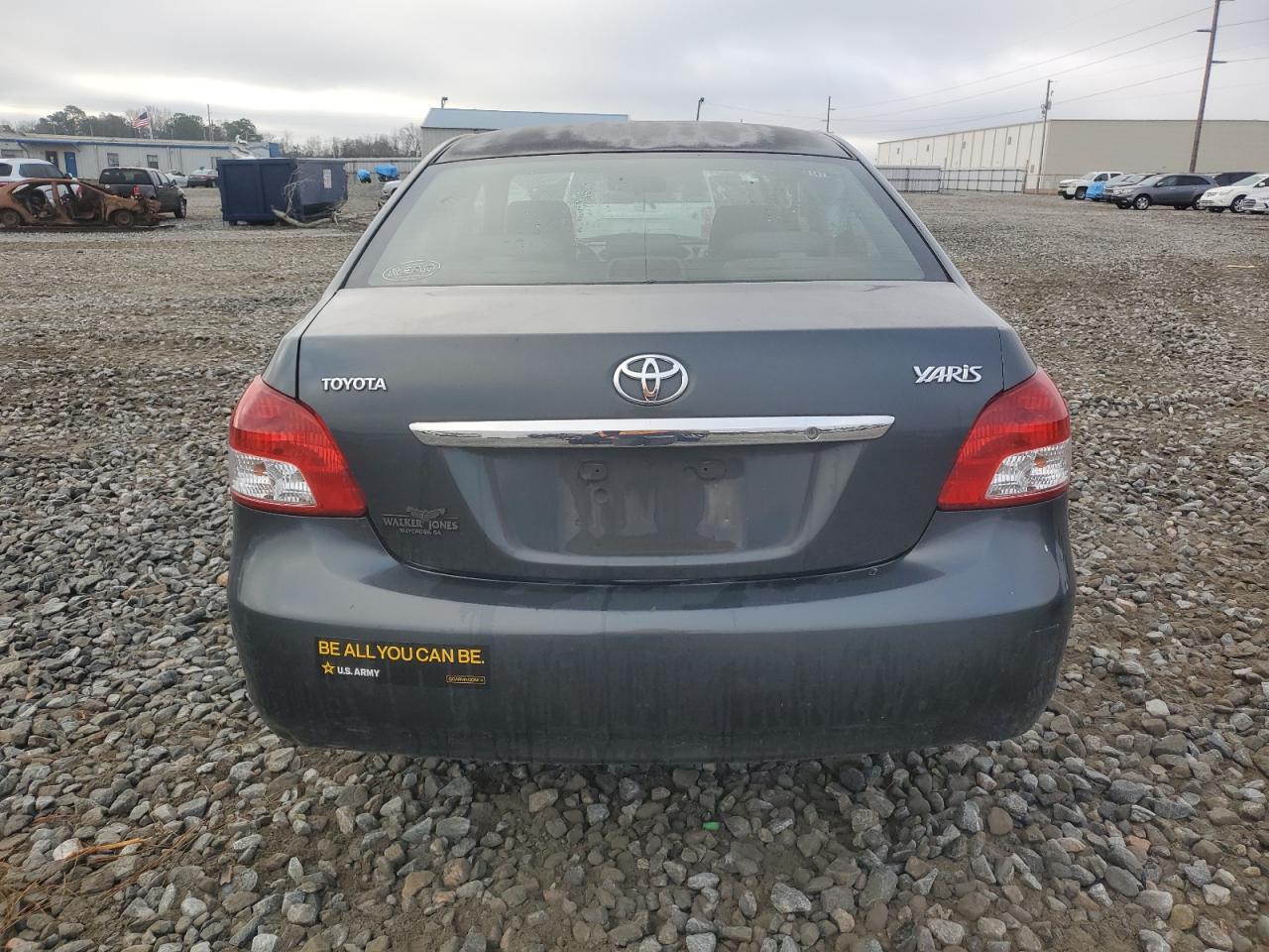 2010 Toyota Yaris - Image 6