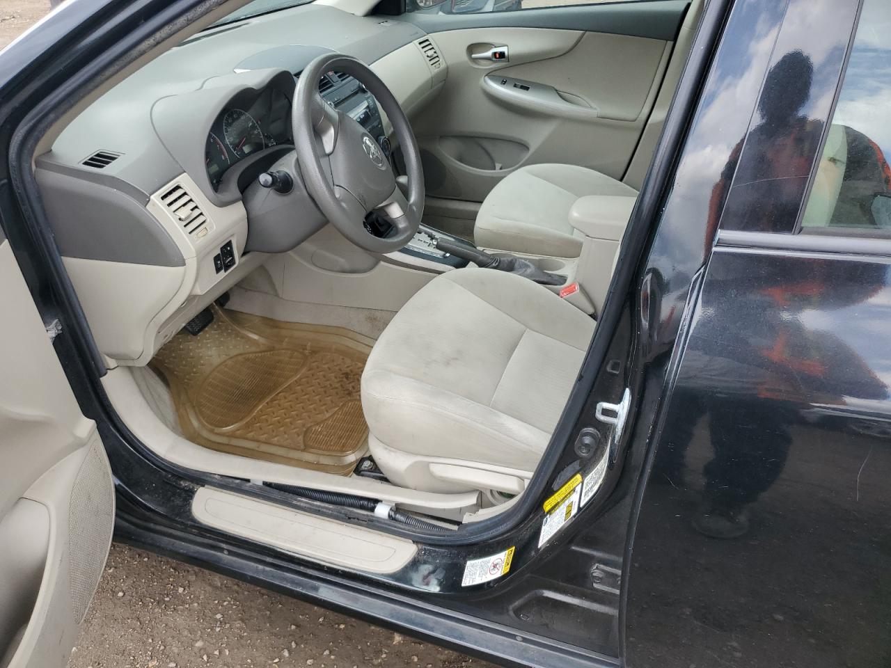 2010 Toyota Corolla - Image 7