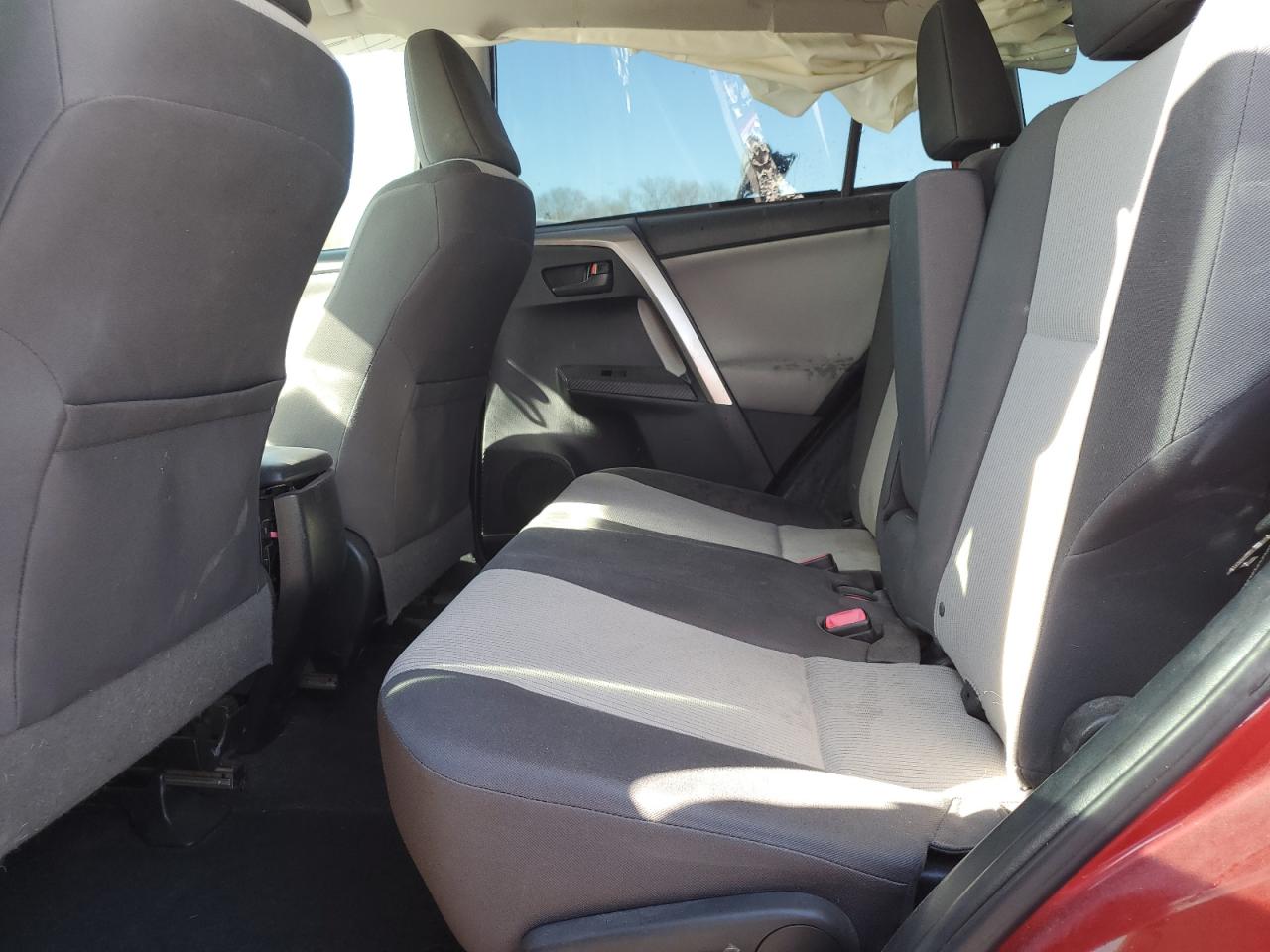 2014 Toyota RAV 4 - Image 11