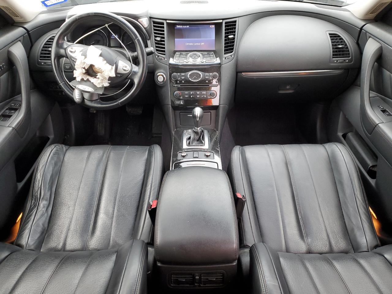2015 Infiniti QX70 - Image 8