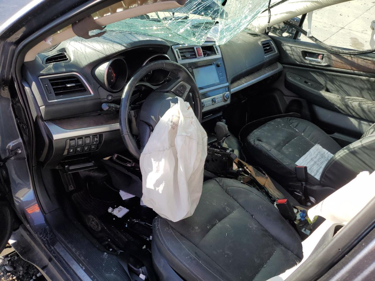 2016 Subaru Outback - Image 8