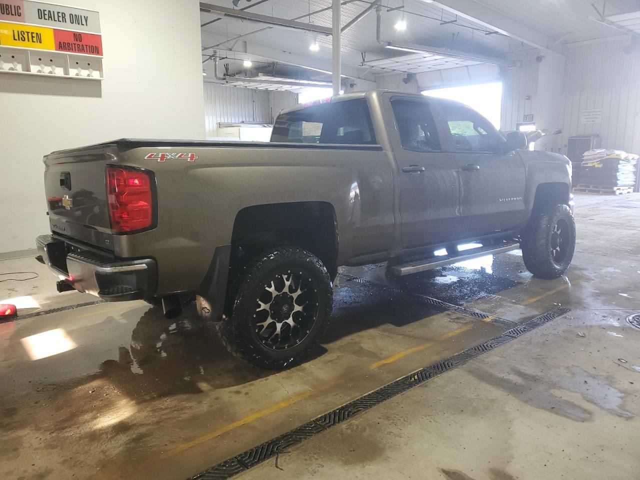 2014 Chevrolet Silverado - Image 3