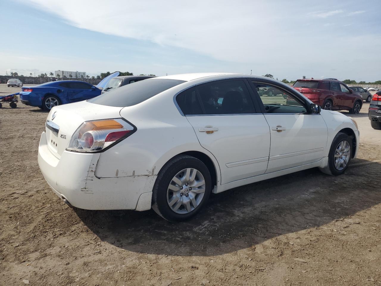 2011 Nissan Altima - Image 3