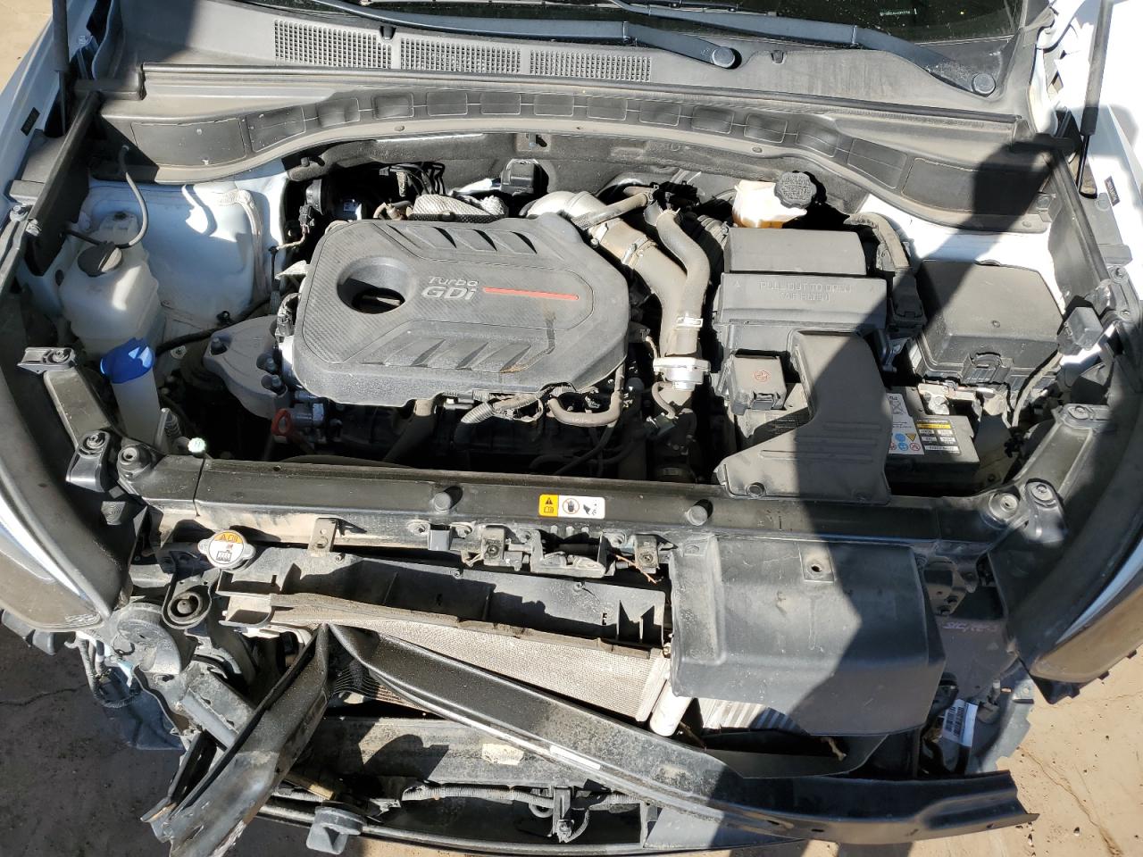 2018 Hyundai Santa Fe - Image 11