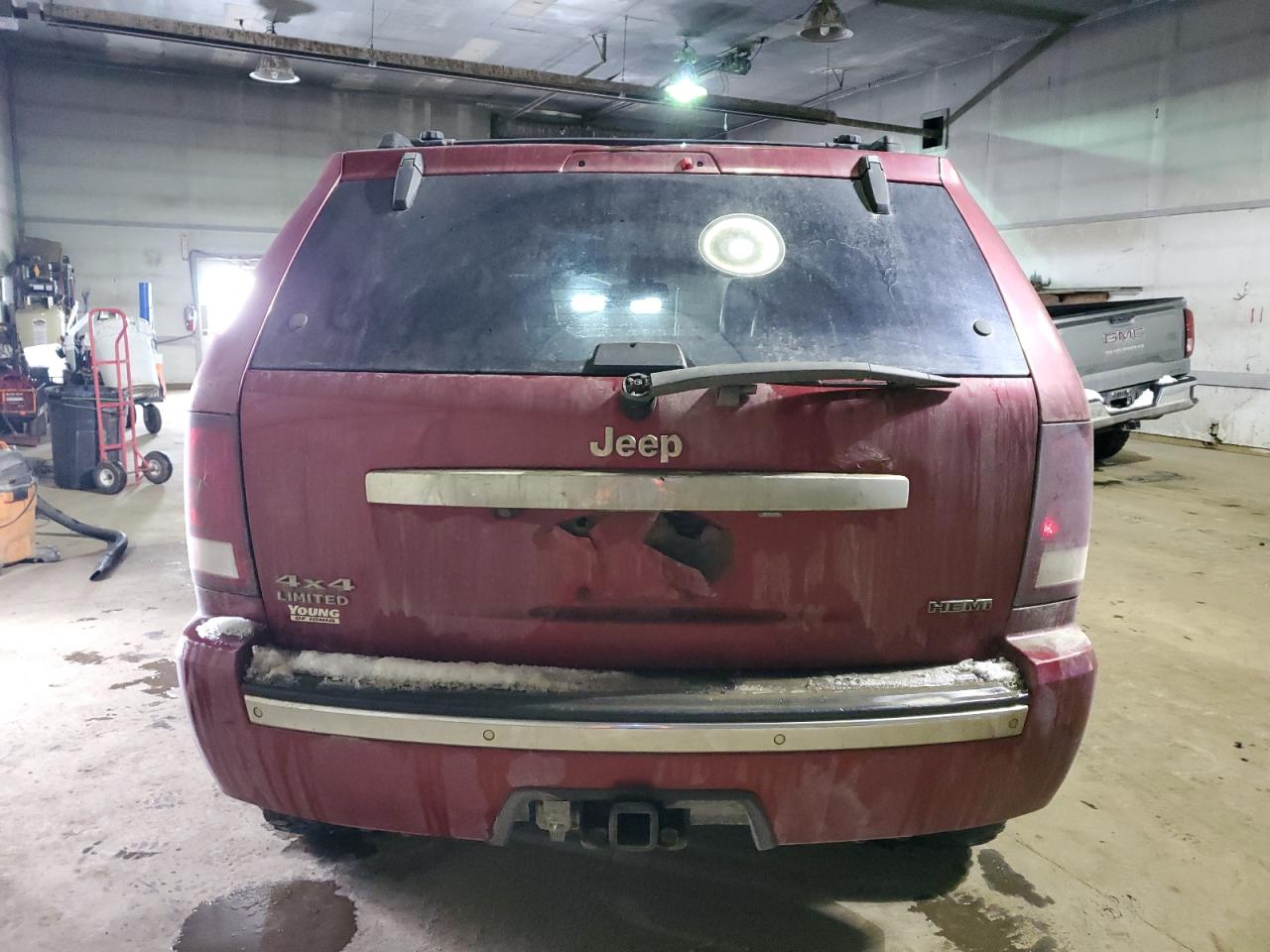 2010 Jeep Grand Cherokee - Image 6