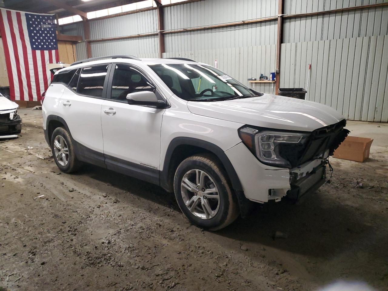 2022 GMC Terrain - Image 4