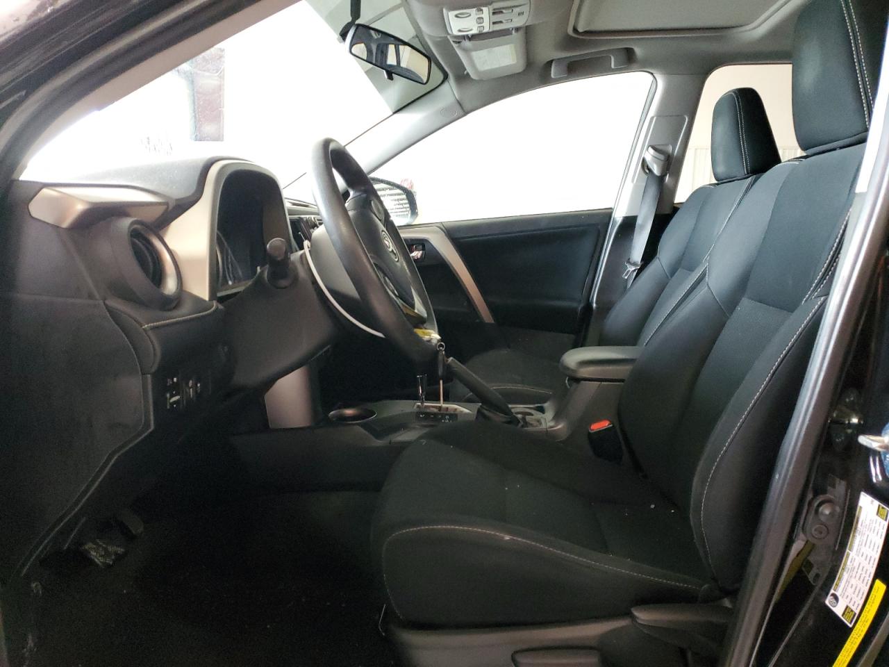 2015 Toyota RAV 4 - Image 7