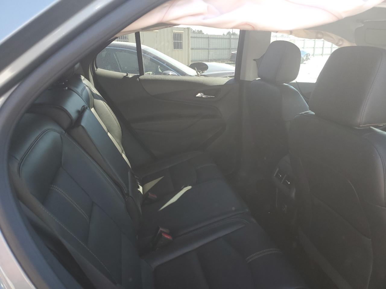 2023 Chevrolet Equinox - Image 10