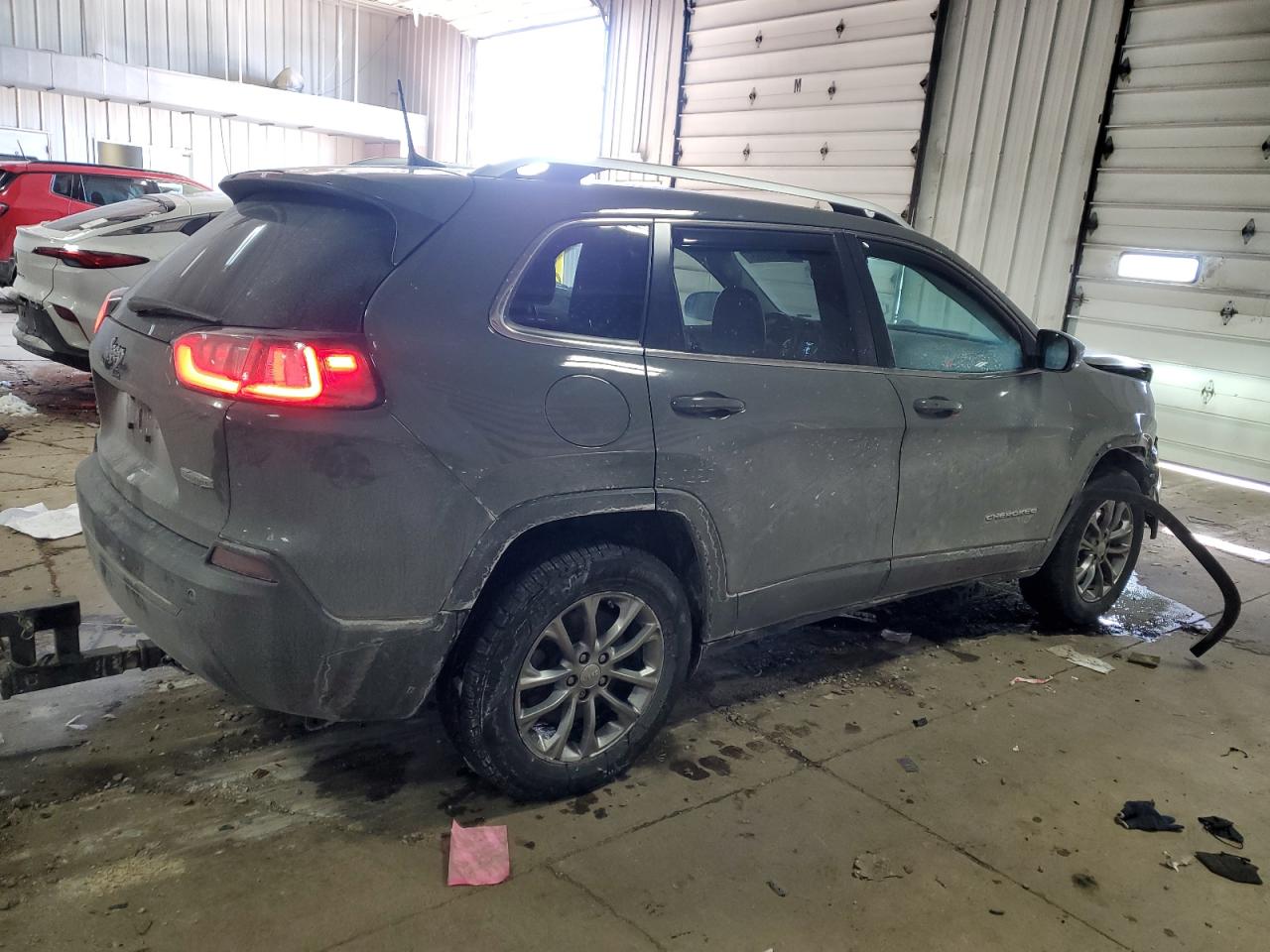 2019 Jeep Grand Cherokee - Image 3