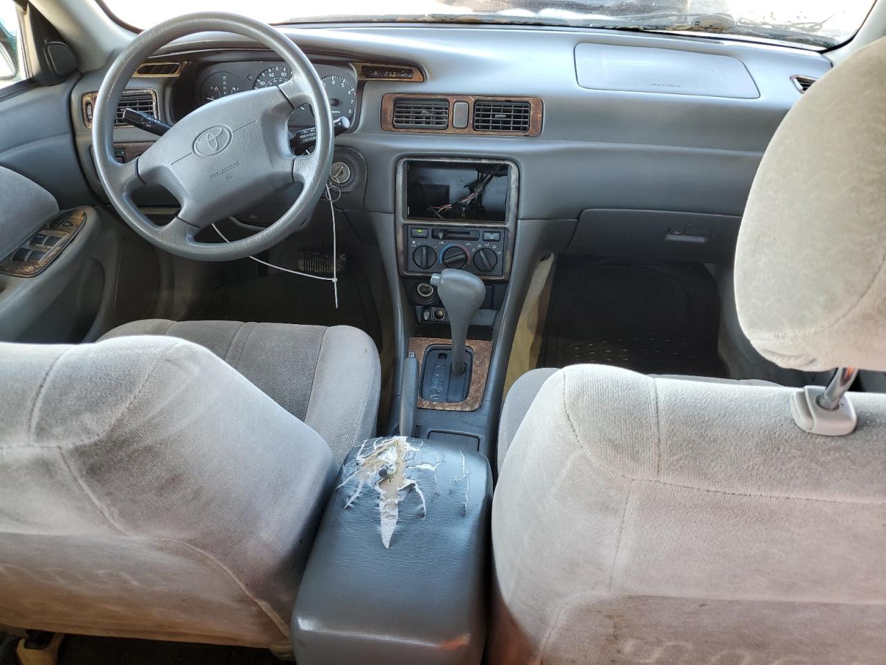 1998 Toyota Camry - Image 8