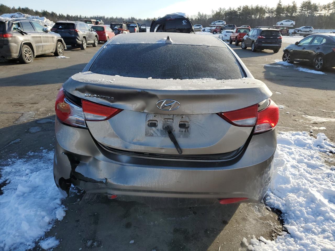 2013 Hyundai Elantra - Image 6