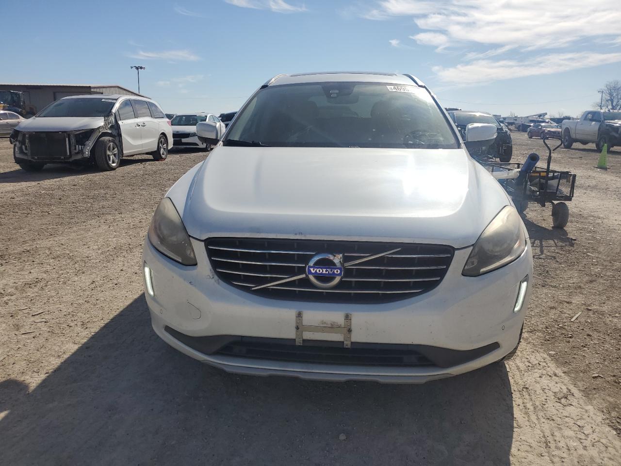 2016 Volvo XC60 - Image 5