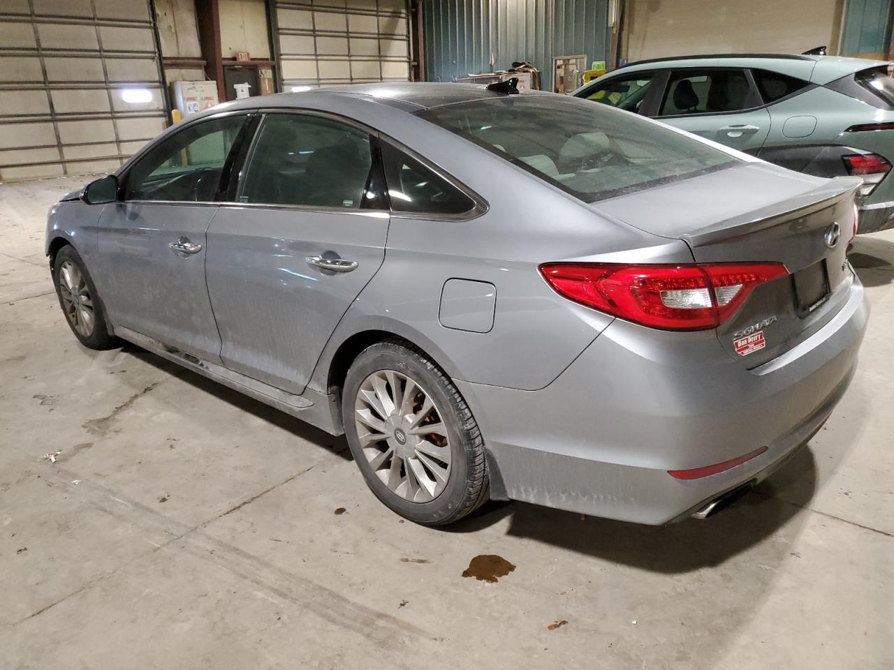 2015 Hyundai Sonata - Image 2