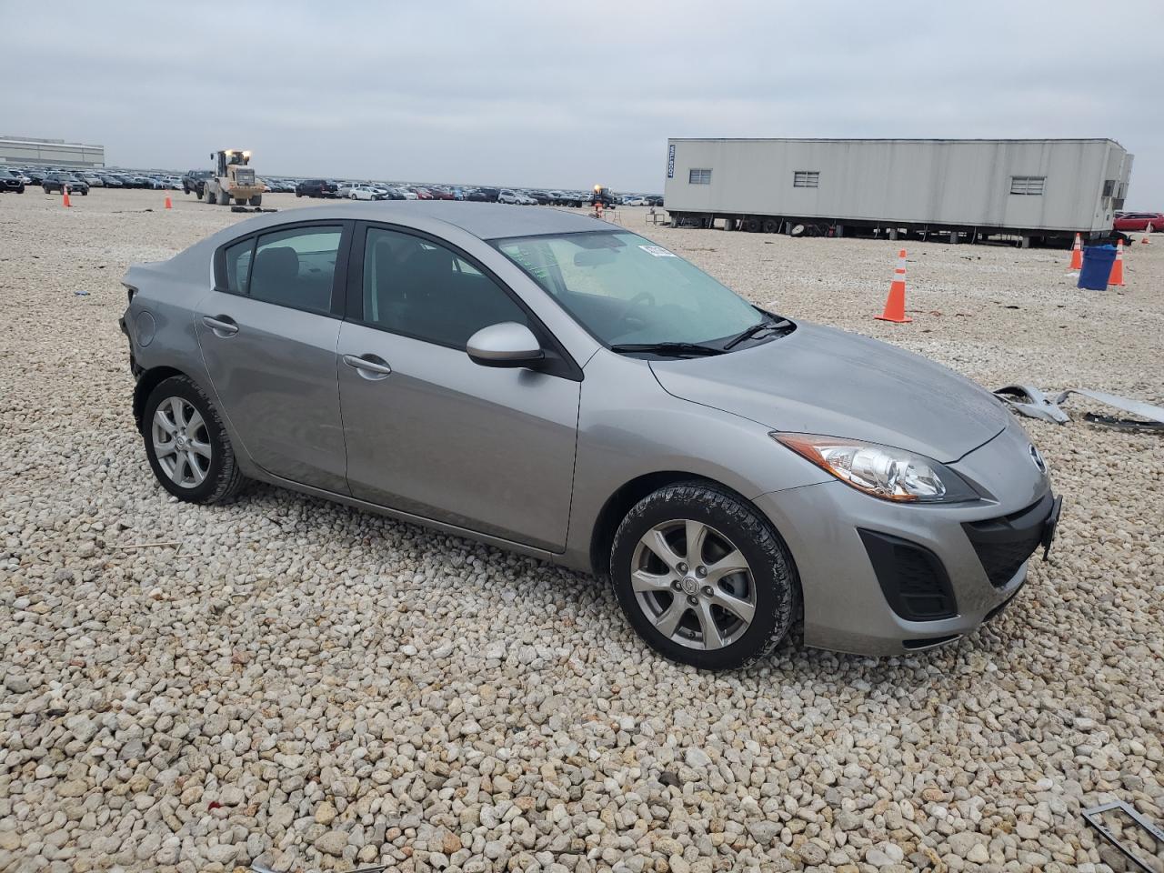 2010 Mazda 3 - Image 4
