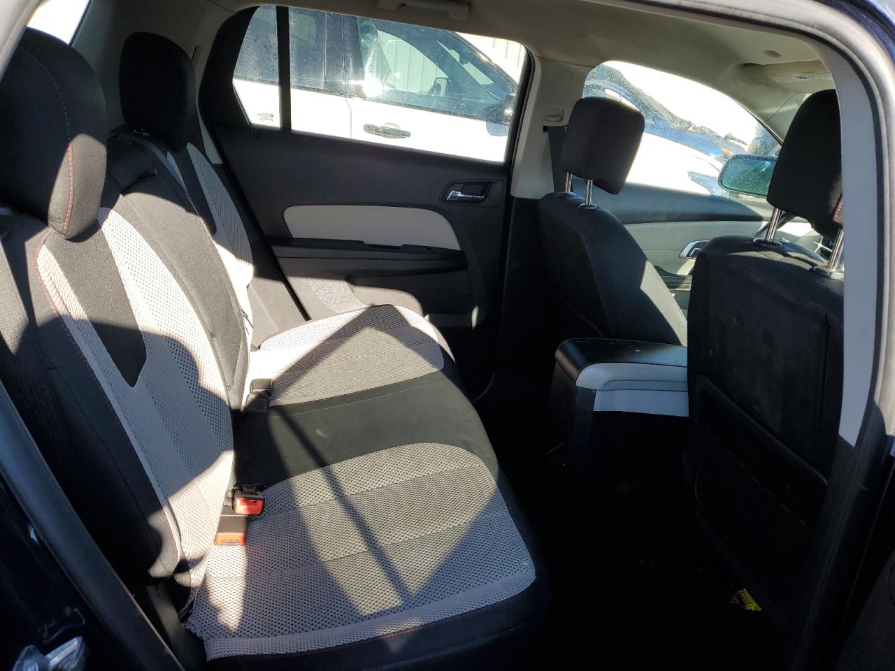 2015 GMC Terrain - Image 11