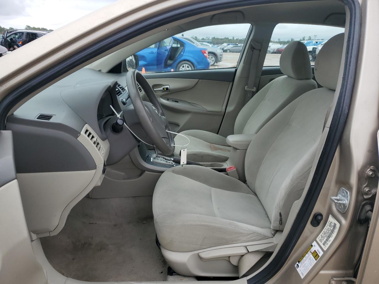 2010 Toyota Corolla - Image 7