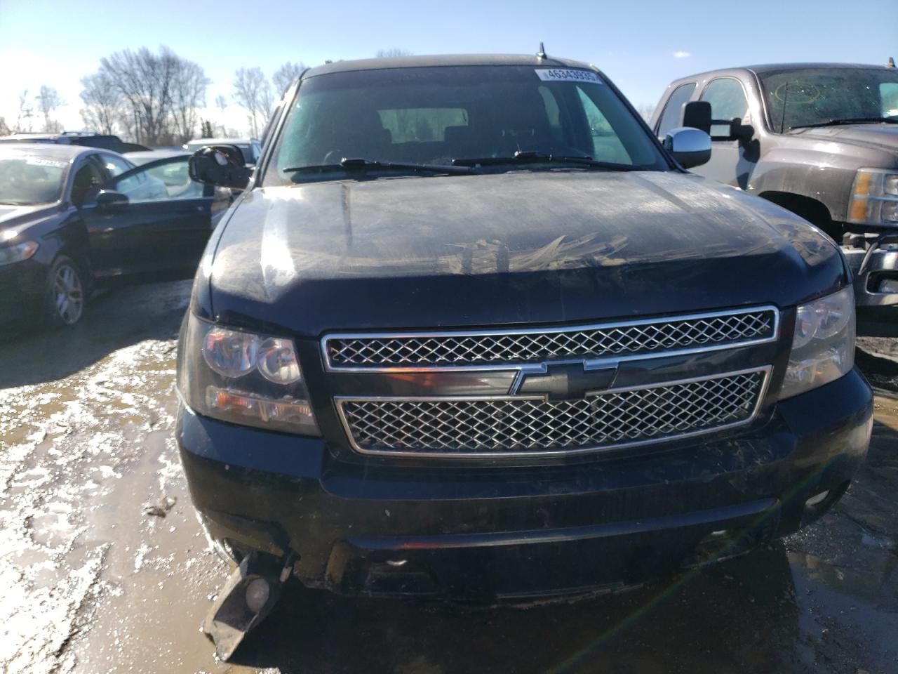 2013 Chevrolet Suburban - Image 5