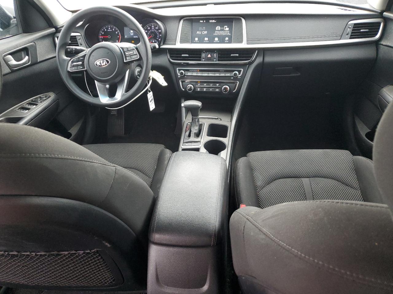 2020 Kia Optima - Image 8