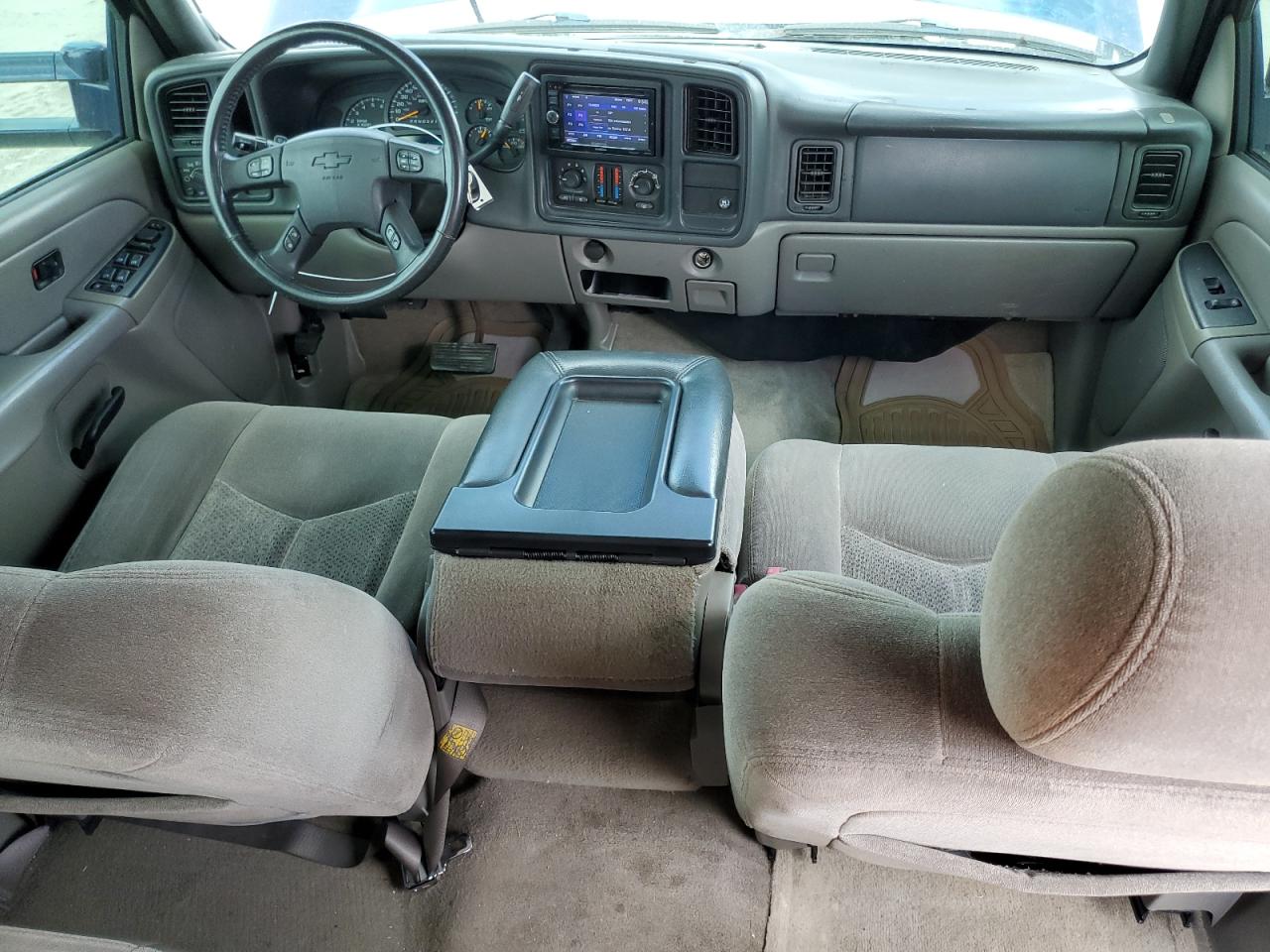 2006 Chevrolet Suburban - Image 8