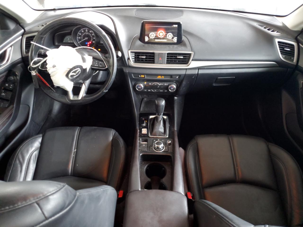 2018 Mazda 3 - Image 8