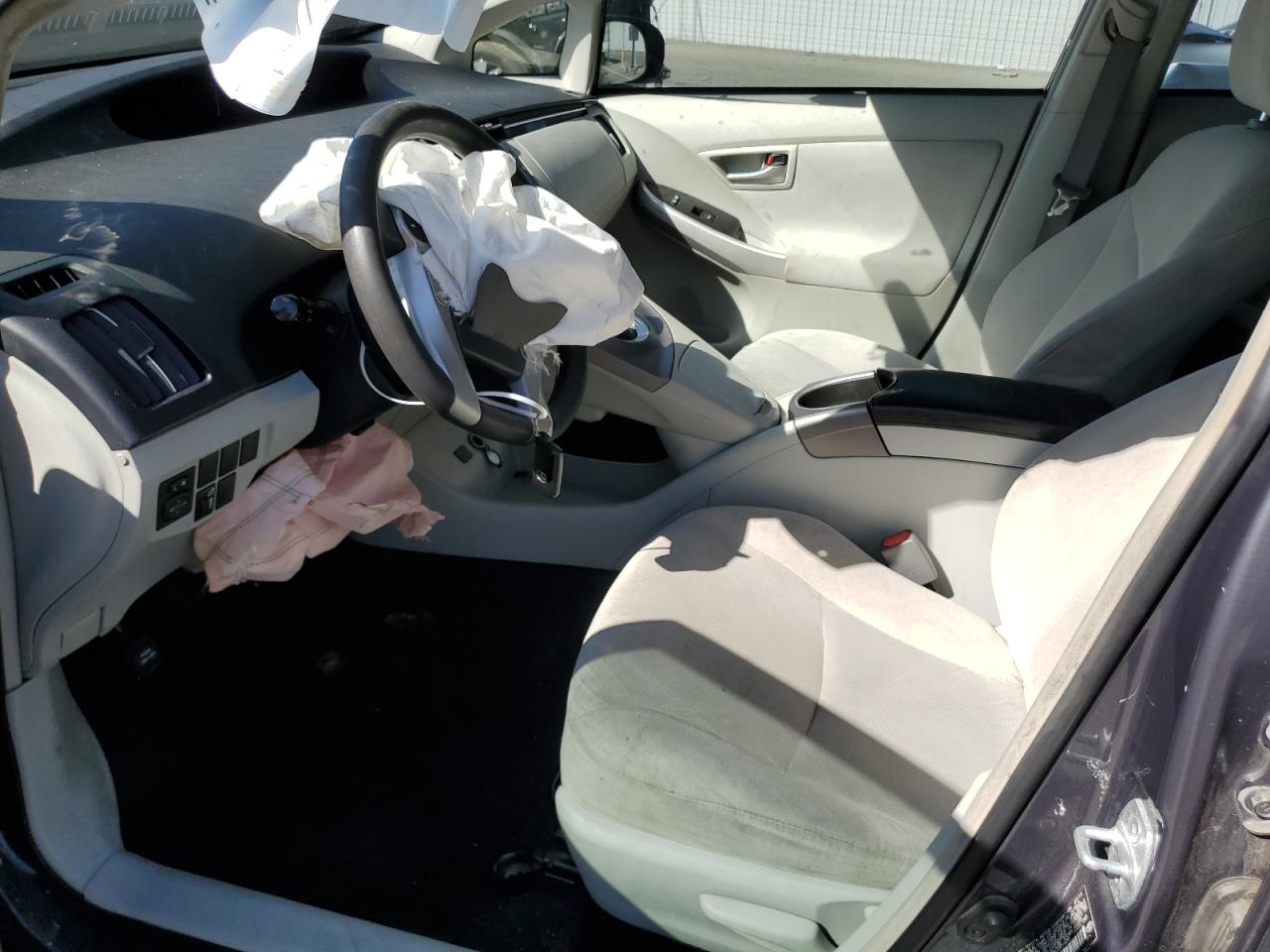 2014 Toyota Prius - Image 7