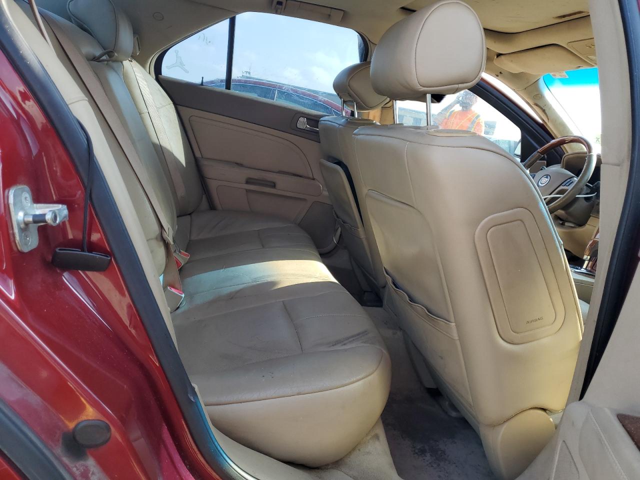 2007 Cadillac STS - Image 10