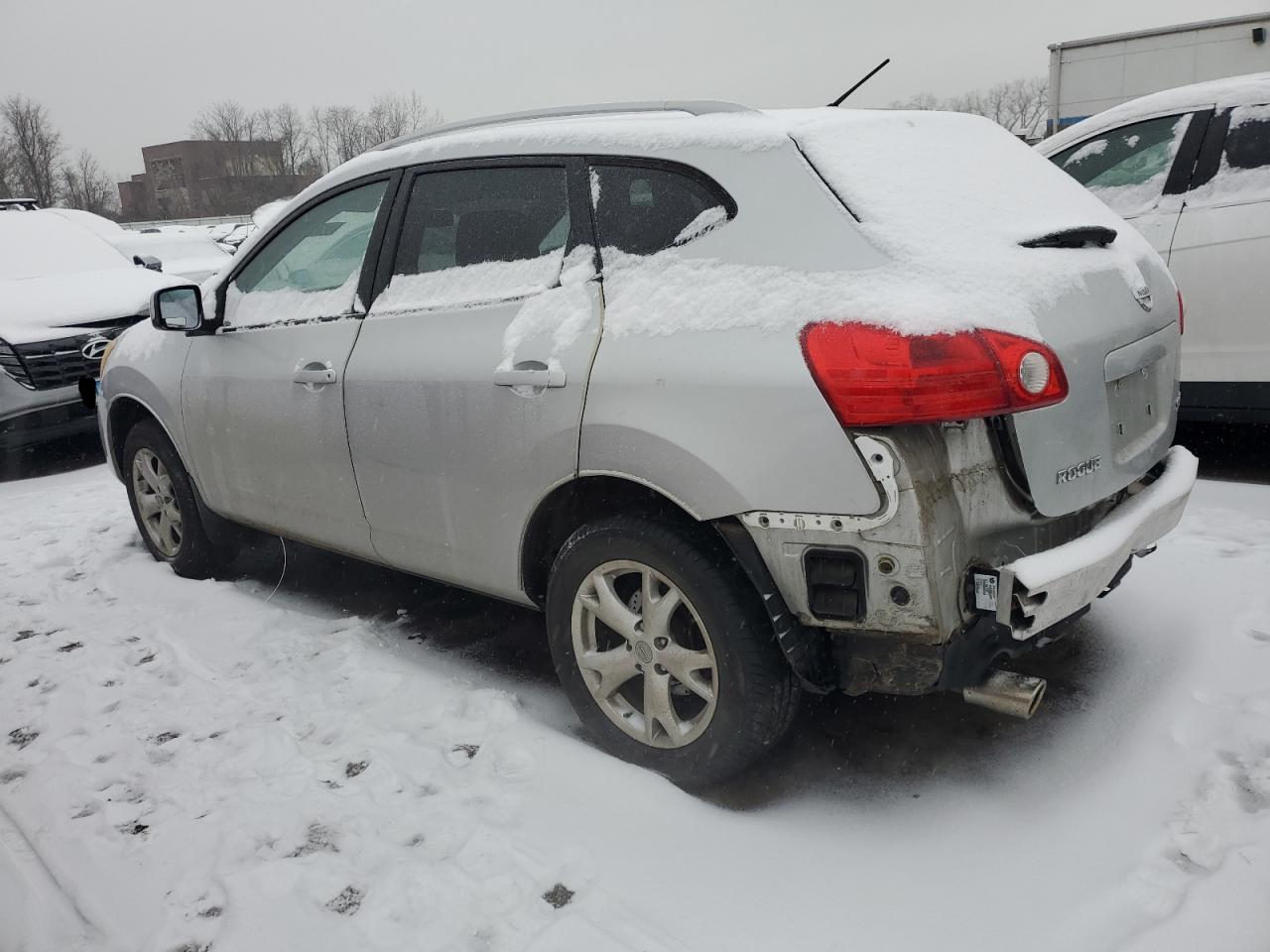 2008 Nissan Rogue - Image 2