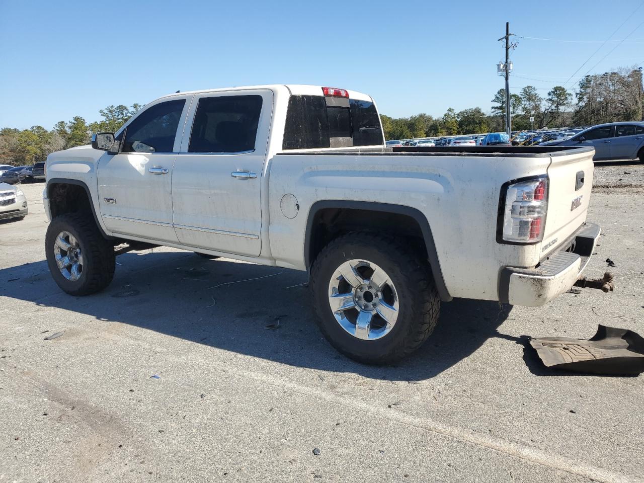 2014 GMC Sierra - Image 2
