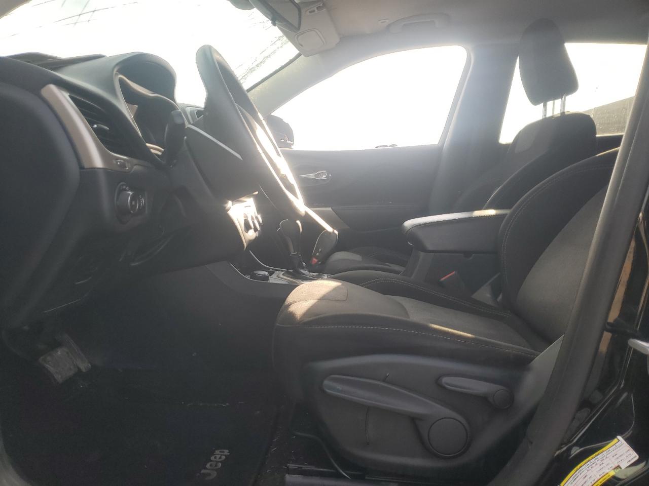 2018 Jeep Grand Cherokee - Image 7