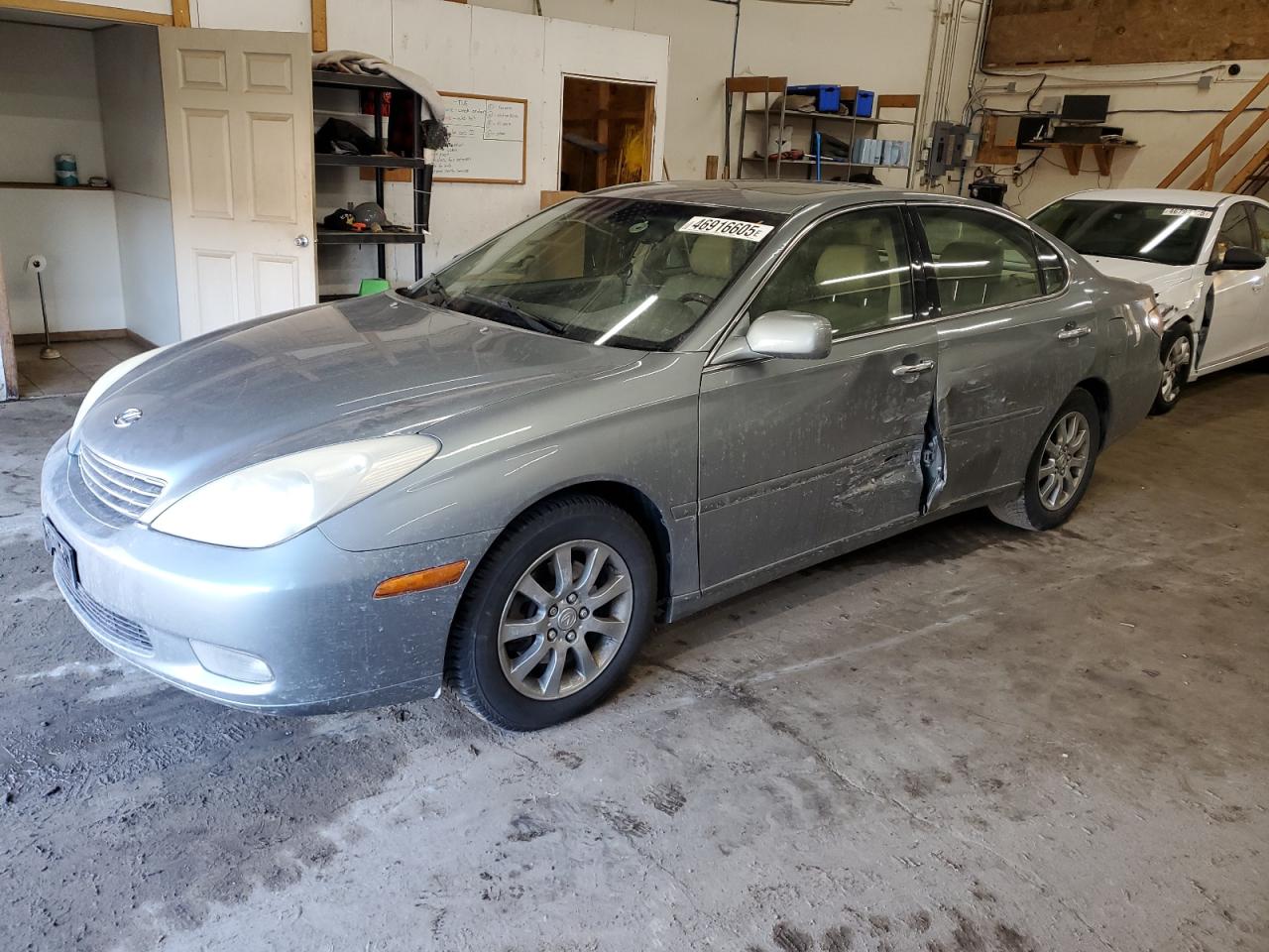 2004 Lexus ES - Image 1