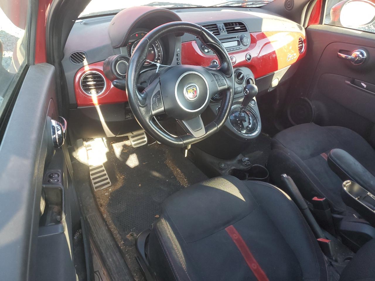 2015 Fiat 500 - Image 8