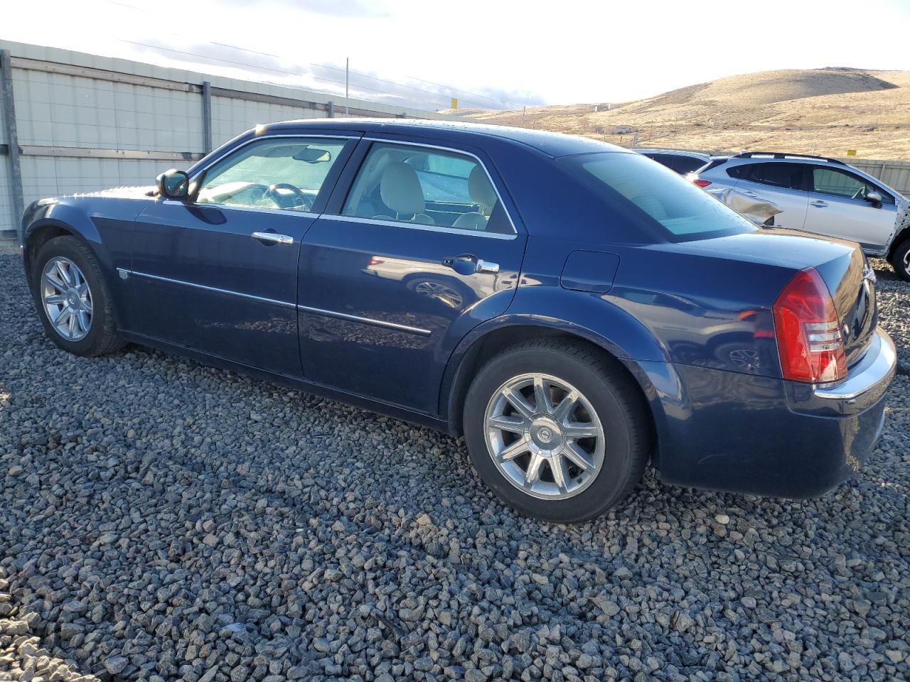 2005 Chrysler 300 - Image 2