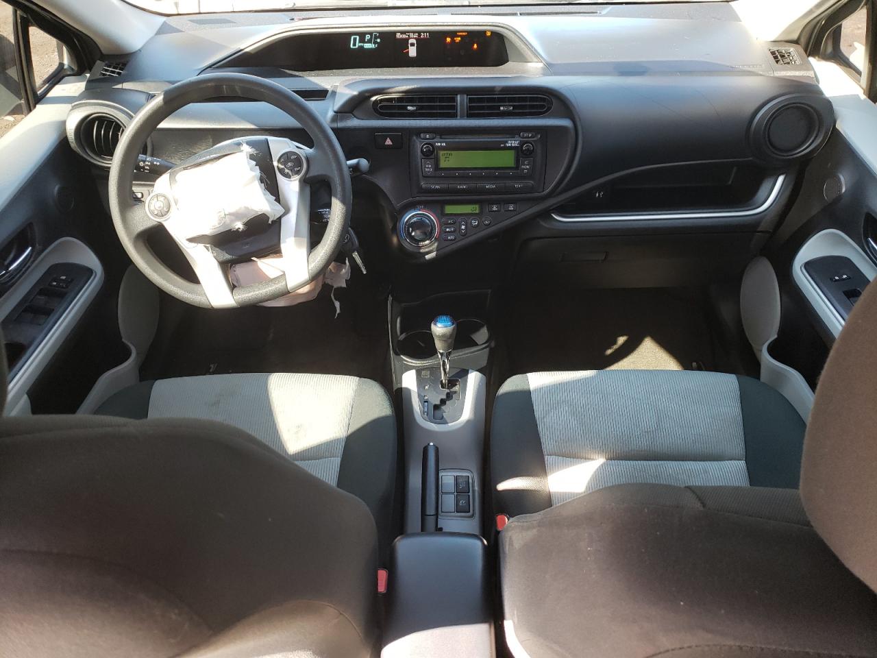 2014 Toyota Prius - Image 8