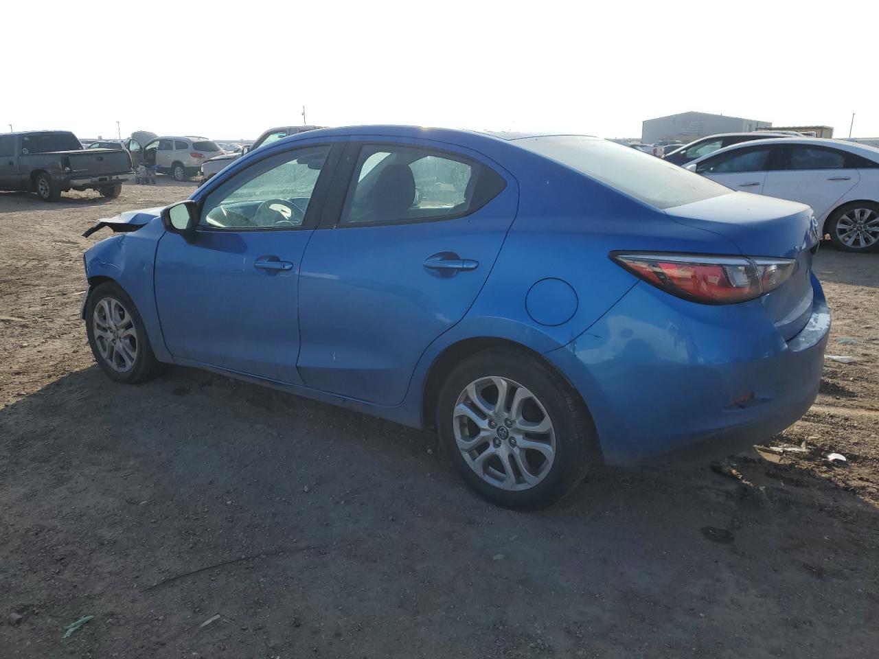 2017 Toyota Yaris - Image 2